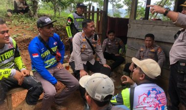 Jumat Curhat, Kapolres Lampung Barat Dengar Keluhan Warga Pengungsi