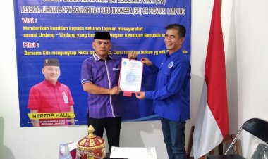 Sekretaris Umum DPP SPI Serahkan Langsung SK kepengurusan DPW Prov. Lampung