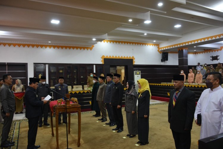 Enam Pejabat Eselon 2 Dilantik, Wahdi Minta Segera Bersinergi Membangun Kota Metro