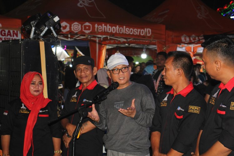 Qomaru Zaman Hadiri Penutupan Festival Kuliner Di Lapangan Samber