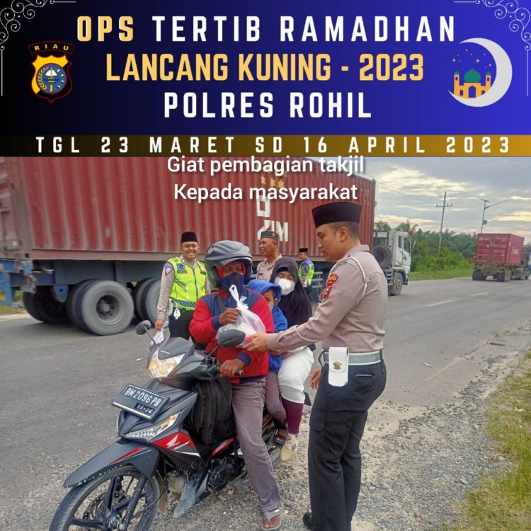 Ops Tertib Ramadhan LK 2023, Satlantas Bagikan Takjil ke Pengguna Jalan