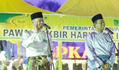 Bupati Rohil Lepas Peserta Pawai Takbir Idul Fitri  Diiringi Lantunan Takbir