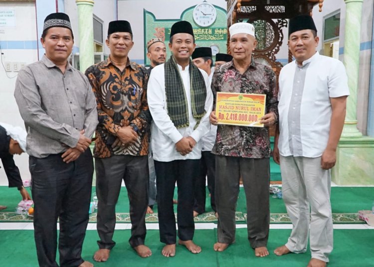 Berikan Bantuan Safari Ramadan, Wakil Bupati Turun ke Bagan Sinembah