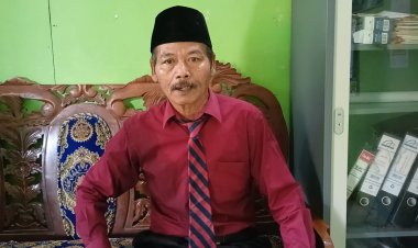 SD Negeri 1 Karang Sari Adakan Upacara