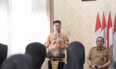Silaturahmi dengan Bujang dan Dara, Bupati Rohil Minta Juara Finalis Diberi Beasiswa