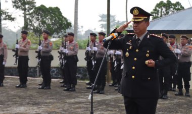 Polres Lampung Barat Laksanakan Upacara Tabur Bunga Dalam Rangka Hari Bhayangkara ke-77