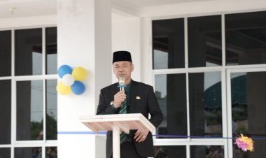 Resmikan Gedung Puskesmas Panipahan, Bupati Rohil Lantik Kapus, Kasub dan BPKep