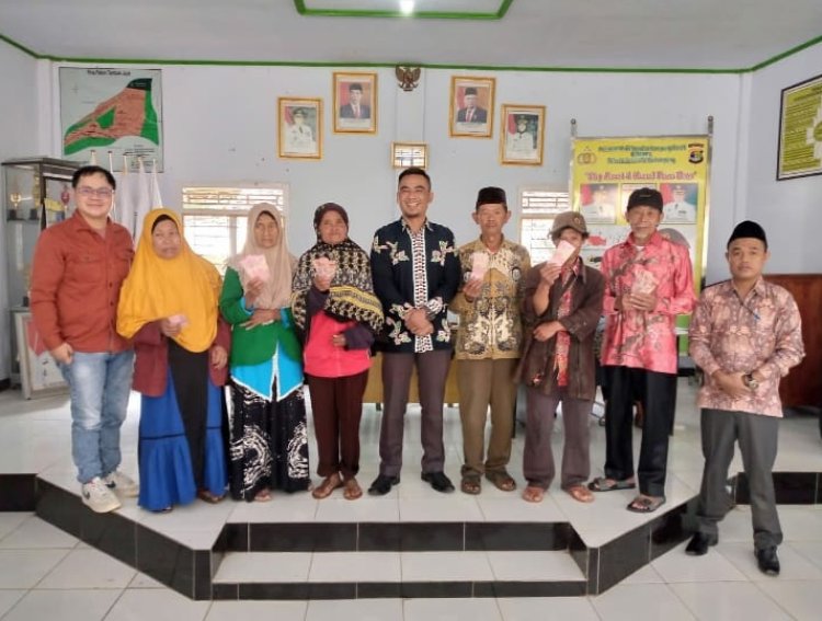 Pemdes Tambak Jaya Kembali Salurkan BLT-DD Tahap II Tahun 2023