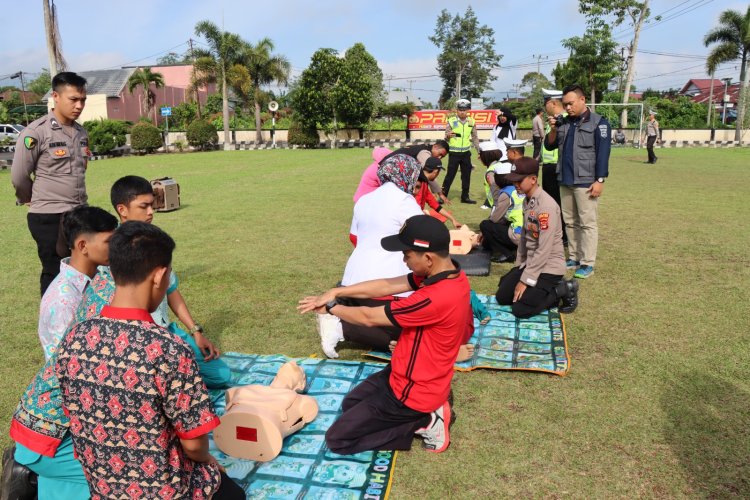 Menyambut HUT Bhayangkara ke-77, Dokkes Polres Lambar Berikan Pelatihan BHD