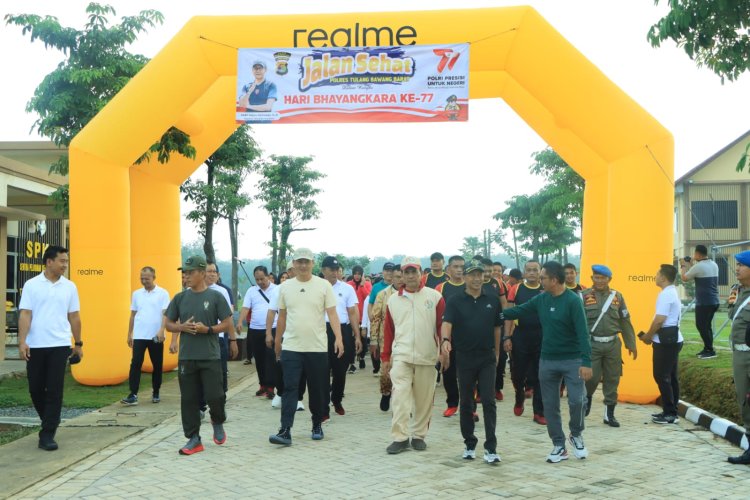Sambut HUT Bhayangkara ke-77, Forkopimda Tulang Bawang Barat Gelar Olahraga Bersama