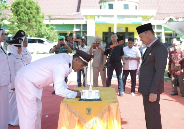 Bupati Rohil Lantik Jabatan Struktural Pengawas, Pjs Penghulu dan Kepala Pukesmas