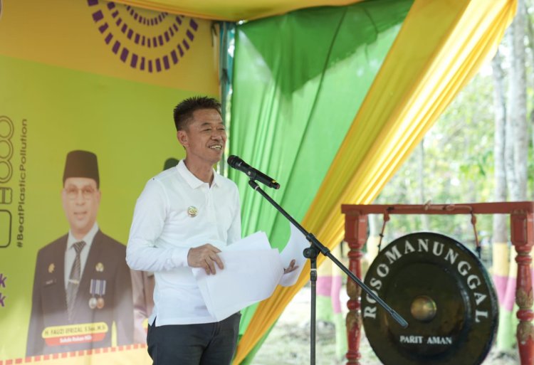 Dihadiri Bupati, Peringatan HLH Sedunia DLH Rohil Tanam 500 Pohon