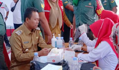 Menyambut HBA ke-63 dan HUT IAD ke-XXIII, Kajari Rohil Adakan Acara Bakti Sosial Donor Darah