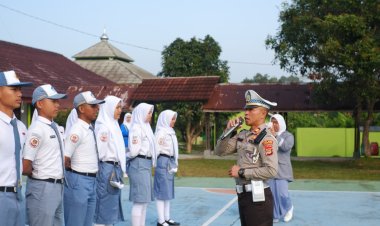 Sat Lantas Polres Lambar Gelar Police Goes To School di SMAN 1 Liwa