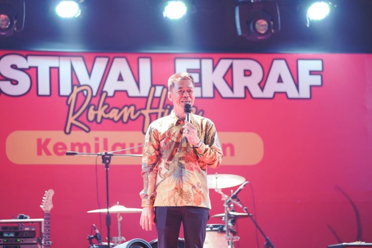 Dengan Pemukulan Kompang, Bupati Rohil Resmi Buka Festival Ekraf Kemilau Bagan
