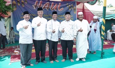 Wabup Rohil Hadiri Peringatan Haul Tuan Guru dan Ziarah ke Makam Guru Suluk