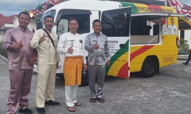 Pemprov Riau Serahkan Bantuan 1 Unit Mobil Pelayanan Disdukcapil Keling