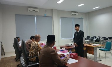 Lulus Program Magister S2 Hukum, Bupati Rohil Ucapkan Selamat Kepada Abang Kandung