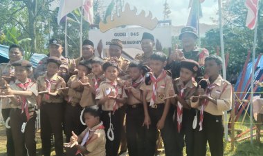Kwantir Ranting Kebun Tebu Laksanakan Malam Puncak HUT Pramuka di SDN 2 Tribudisyukur