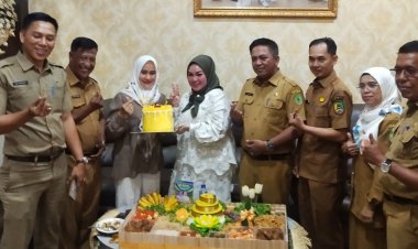 Rayakan Ulang Tahun ke-42, Sanimar Afrizal Gelar Syukuran Bersama Ibu PKK