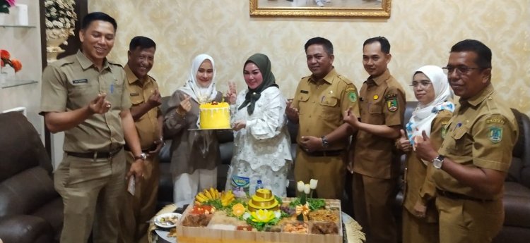 Rayakan Ulang Tahun ke-42, Sanimar Afrizal Gelar Syukuran Bersama Ibu PKK