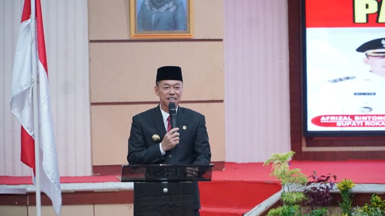 Kukuhkan Pasukan Pengibaran Bendera, Bupati : Miliki Kwalitas Akan Diperhatikan dan Didukung