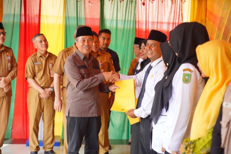 Gubernur Riau Serahkan SK 588 PPPK Tenaga Pendidik se-Kabupaten Rohil