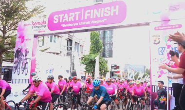 Ketum Bhayangkara Bersama Pesepeda Meriahkan City Ride, Tour Of Kemala Seri 4 Lampung