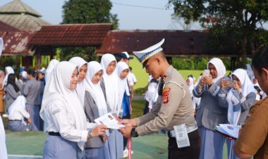 Police Go To School Ops Zebra Krakatau 2023, Satlantas Polres Lampung Barat Sambangi SMAN 1 Sekincau
