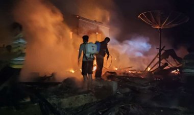 7 Rumah Warga Sukananti Lampung Barat Ludes Terbakar