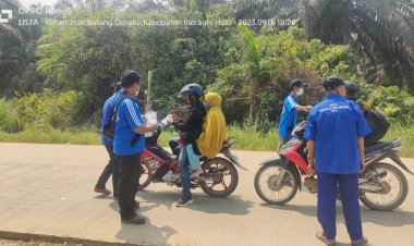 DPD SPI Inhu Bagi Masker Bentuk Kepedulian Kesehatan Warga