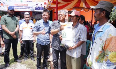 Bupati Rohil Salurkan Cadangan Beras Pemerintah Tahun 2023 Program Badan Pangan Nasional