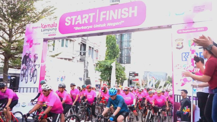 Ketum Bhayangkara Bersama Pesepeda Meriahkan City Ride, Tour Of Kemala Seri 4 Lampung