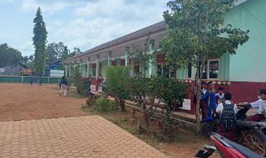 Diduga Ada Indikasi Korupsi di SDN 1 Datar Lebuay