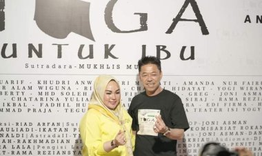 Bupati Nobar Pemutaran Perdana Film "Toga Untuk Ibu" Karya Anak Rohil
