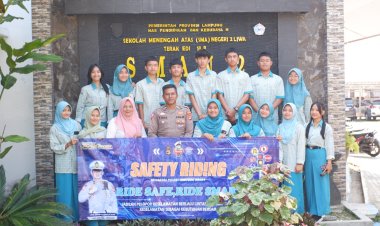 Sat Lantas Polres Lambar Berikan Edukasi Safety Riding ke Siswa SMA