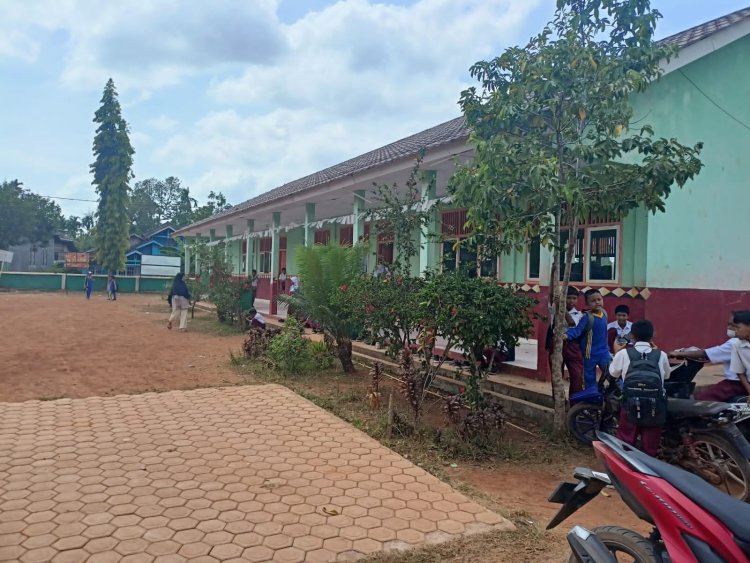 Diduga Ada Indikasi Korupsi di SDN 1 Datar Lebuay