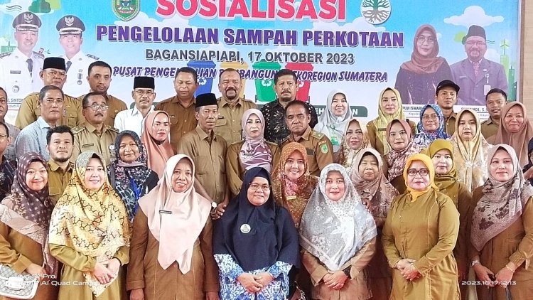 Gelar Sosialisasi Pengelolaan Sampah Perkotaan. DLH Rohil Bekerjasama dengan P3ES KLHK