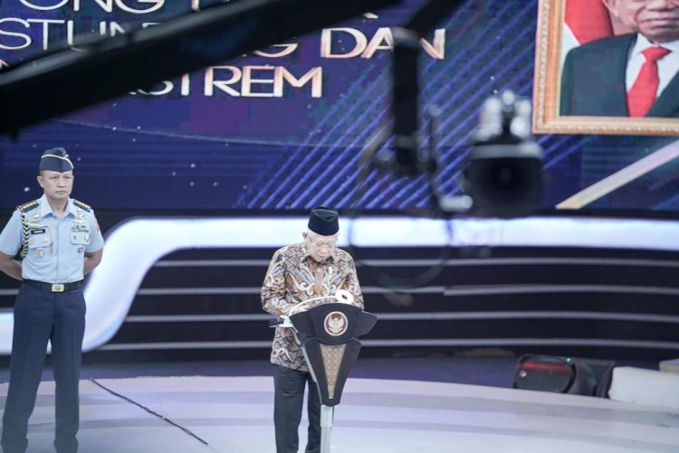 Dihadiri Wakil Presiden, Bupati Rohil Terima Penghargaan Penanganaan Stunting dan Kemiskinan Ektrim