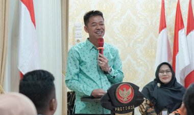 Serahkan Dana Hibah Rp 58,1 Miliar ke KPU dan Bawasku, Pemkab Rohil Tandatangani NPHD