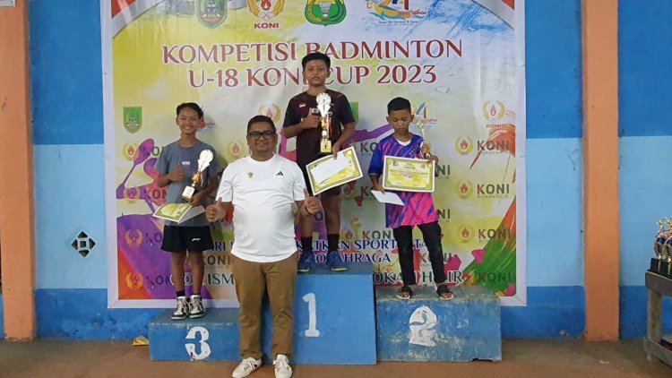 Baru Menjabat, Ketua KONI Rohil Tutup Kompetisi Badminton KONI Cup U-18