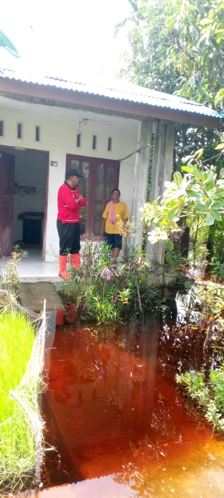 Kerahkan Tim Satgas dan 2 Unit Excavator, DLH Rohil : Pembersihan Drainase dan Sungai