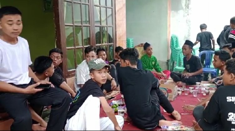 Rasa Solidaritas, Puluhan Siswa Sambangi Keluarga Korban Tawuran