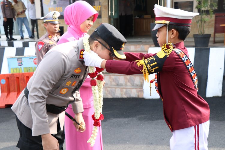 Pisah Sambut Kapolres Lampung Barat Berlangsung Penuh Haru