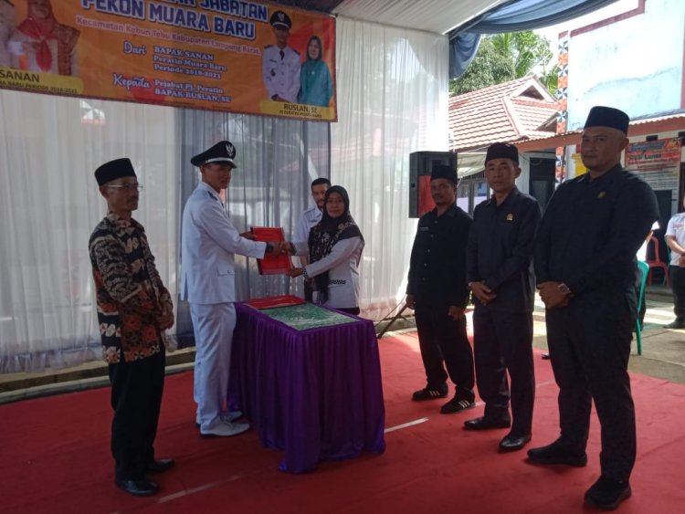"Perdana" Sertijab Peratin Purna Tugas ke Pj Peratin di Kecamatan Kebun Tebu