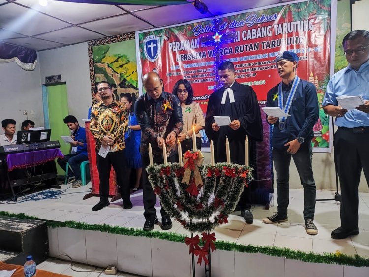 GMKI dan Warga Binaan Rayakan Natal Bersama di Rutan Tarutung