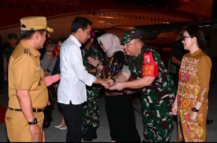 Pj Gubernur Sumatera Utara Sambut Kedatangan Presiden RI di Bandara Kualanamu