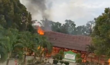 Bangunan SDN 001 Kencana Ludes Dilalap si Jago Merah, Diduga Akibat Korsleting Listrik
