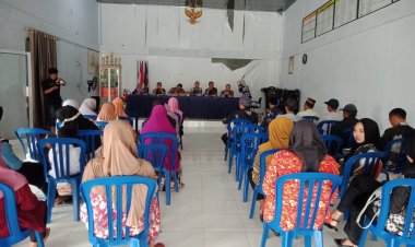 25 Keluarga Penerima Manfa'at Terima BLT-DD dari Pemerintah Pekon Sumber Alam