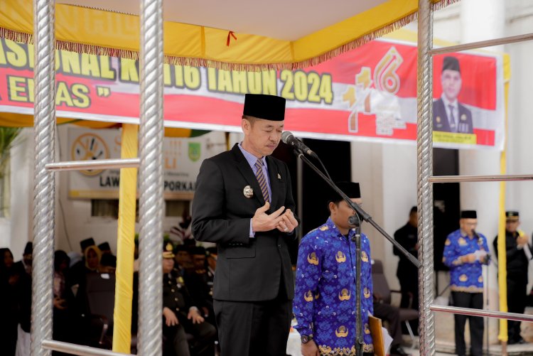 Jadi Inspektur Upacara Harkitnas, Bupati Rohil Sampaikan Amanat Menteri Kominfo RI